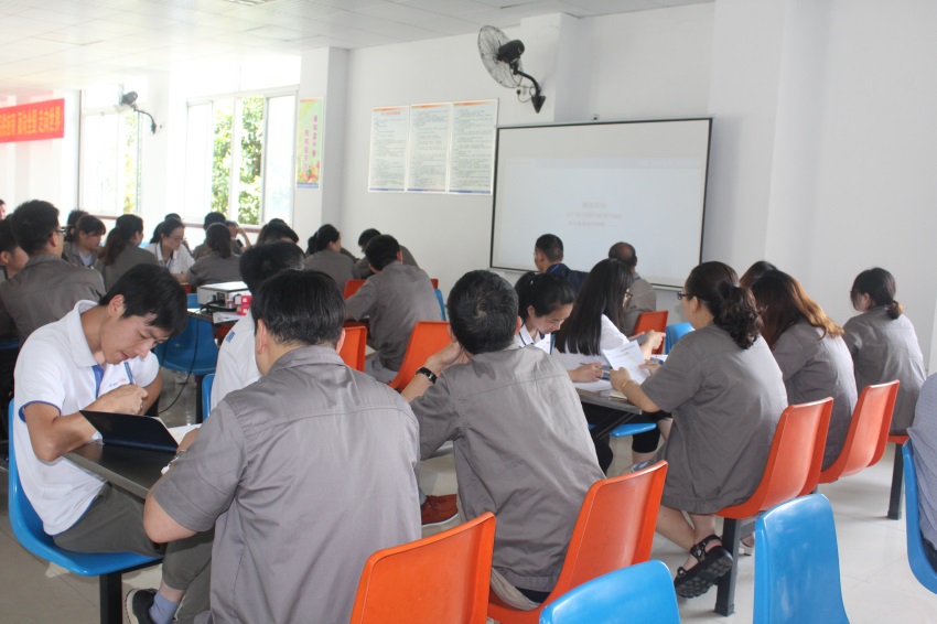 我司组织清静生产培训及消防演习