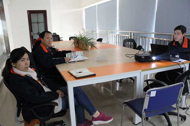 【罗致】公司中层治理职员专业知识培训学习