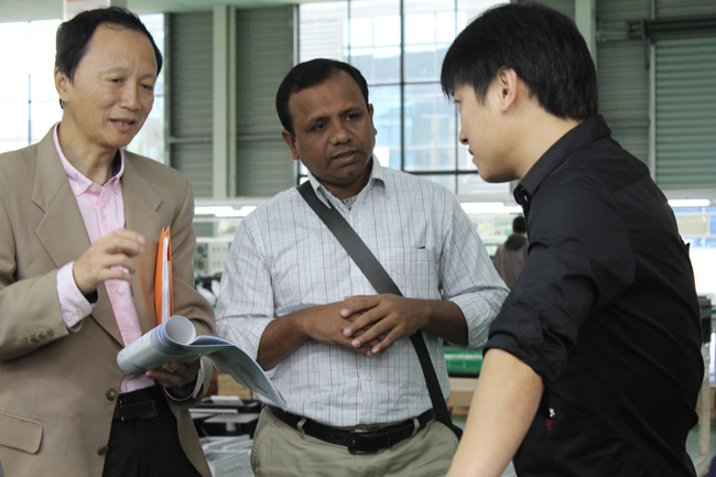 热烈接待孟加拉客户Lutfor Rahman先生来我公司旅行交流