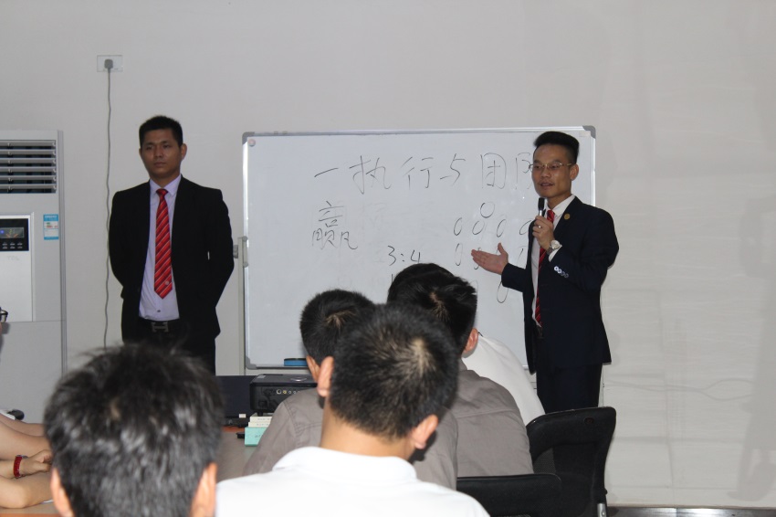 科略教育集团熊立先生来我公司培训