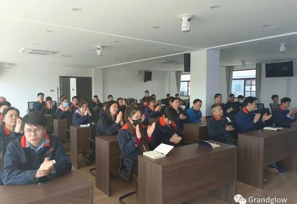 四月员工大会┃心怡四月，，，，，，绚烂再创